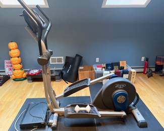 ProForm Xp 130 Elliptical Trainer