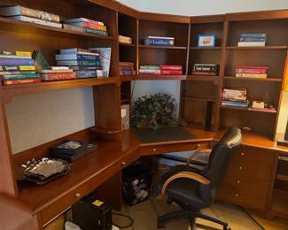 L Designed Desk & Chair