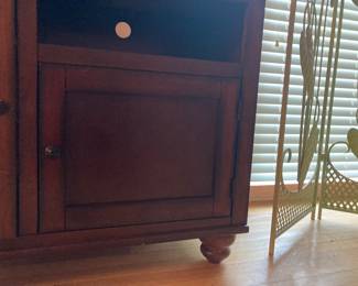 Wooden TV Cabinet (Door)