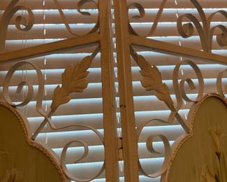 Metal Divider (Pattern Close Up)