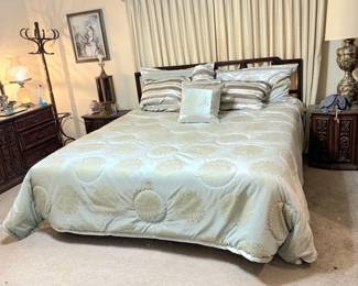 King-size bedroom suite, king linens, king comforter, etc
