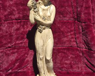 vintage Universal Statuary Corp chalkware statue from the 1950s.