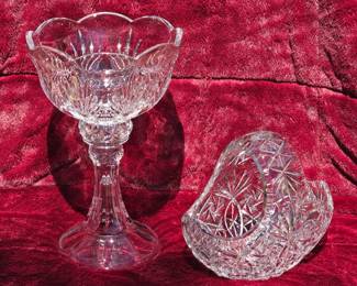 Large assortment of crystal/cut glass decor