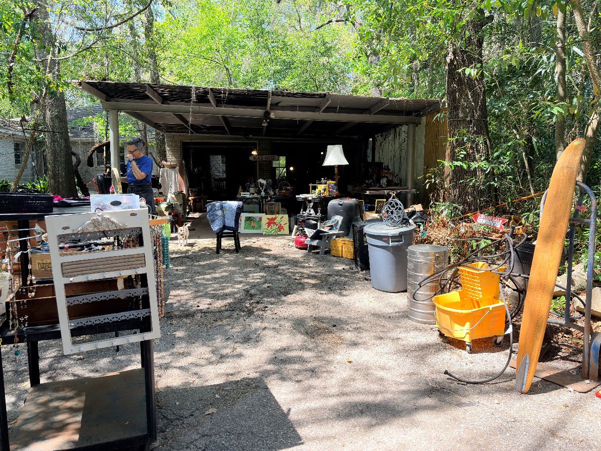 Friday at the sale…more stuff added!