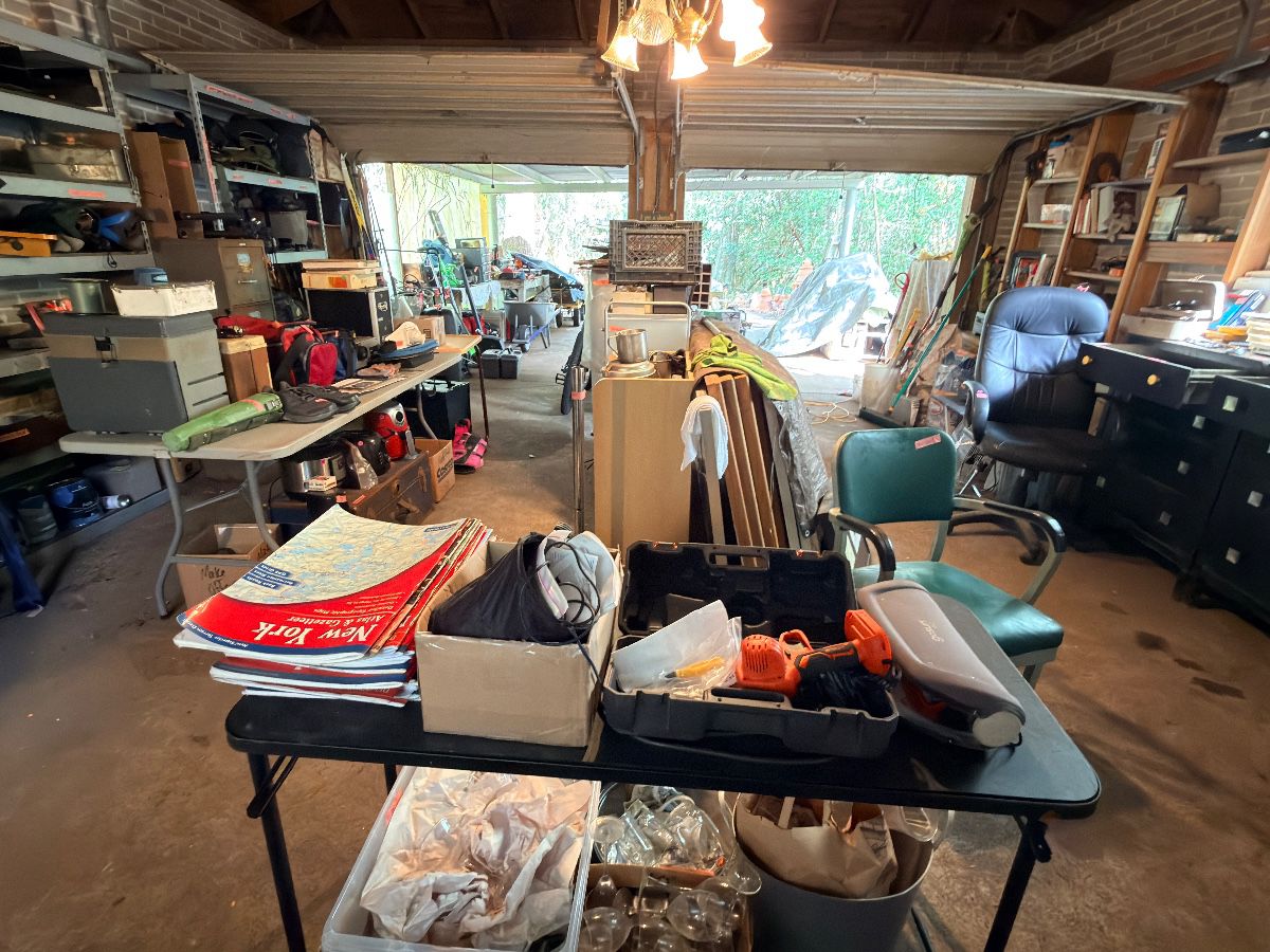 Lots of those great State Gazeteer detailed Maps for the outdoor adventurers when your phone just doesn’t cut it