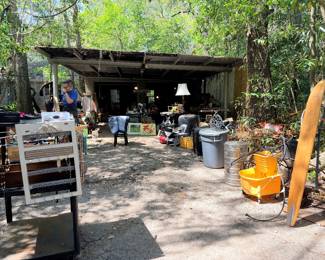 Friday at the sale…more stuff added!