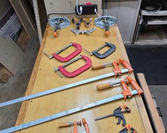 115 14ClampsOfVariousSizes