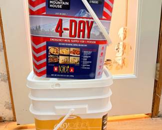 150 MountainHouseEasyPrepFreezeDriedEmergencyMealSupplies