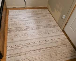 53 WashableIndoorOutdoorSouthwesternThemedAreaRug