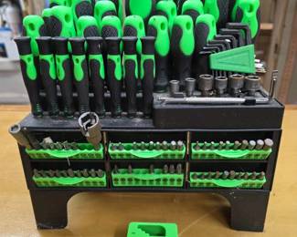 130 118PieceMagneticScrewdriverSet