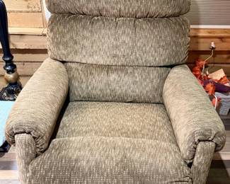 24 LaZBoyBrownSwivelRockerRecliner