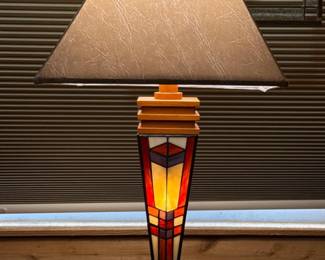 11 TiffanyStyleMissionArtGlassTableLamp