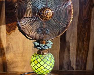 60 DecoBreezeElectricFanWithPineappleLampBase