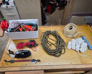 223 BucketOfRatchetStrapsBungeeCordsRope