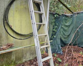 146 LouisvilleLadder16ftAluminumExtensionLadder