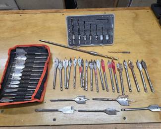 227 LoadsOfMiscellaneousDrillBits