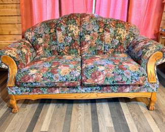 16 VintageFloralTapestryCamelbackLoveseat