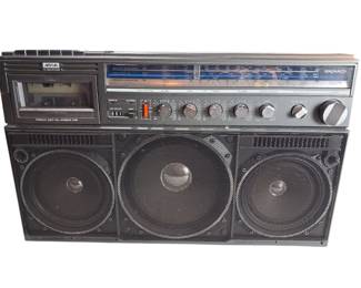 Magnavox Stereo Boombox Cassette