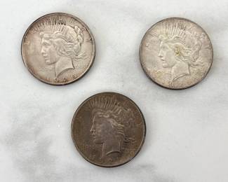 Lot 1065  1921 1925 1926 Peace Silver Dollar Coins