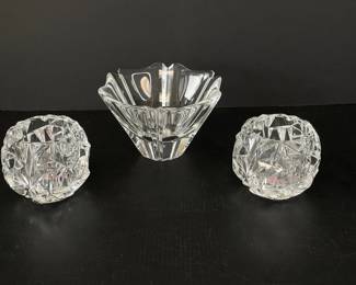 Lot 1150  Orrefors Vase Tiffany Crystal Candle Holders