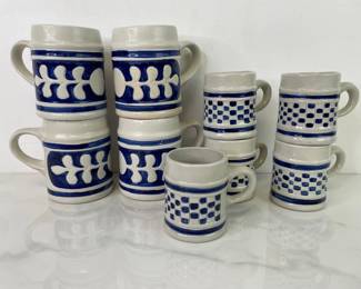 Lot 854  Williamsburg Pottery Mugs