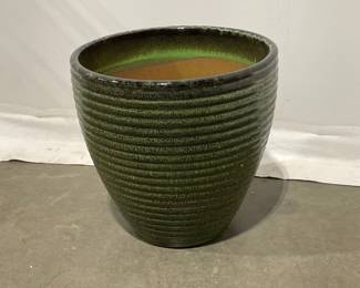 Lot 5046  Garden Planter Pot