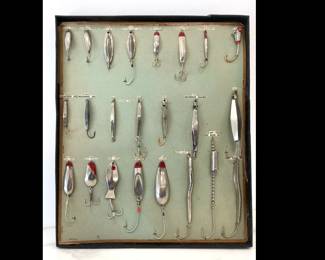 Lot 1217  Vintage Bridgeport Silverware SilverMate Fishing Lure Salesmans Sample Display