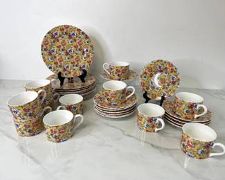 Lot 995  Queens China CupsSaucersPlates