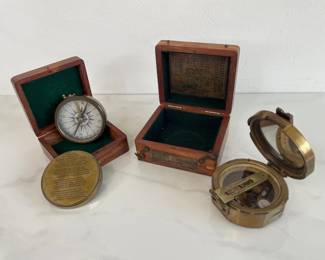 Lot 1067  Vintage Short  Mason Brass Compass Thomas J. Mason Brunton Brass Compass