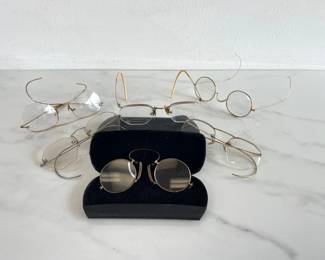 Lot 1109  Vintage Wire Eyeglasses PinceNez Glasses