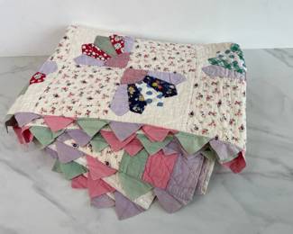 Lot 1074  Vintage Hand Sewn Fan Quilt