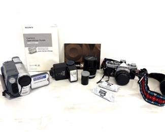 Lot 978  Vintage Olympus OM1 35mm Film Camera Sony Handycam Camcorder
