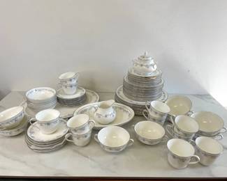 Lot 737  Royal Doulton Angelique China