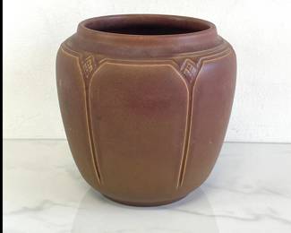 Lot 1175  Antique 1910 Rookwood Pottery Vase