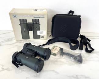 Lot 1153  Diamondback DB205 Vortex 8x42 Binoculars