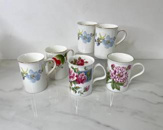 Lot 992  Royal Canterbury Flora High Handle Cups More