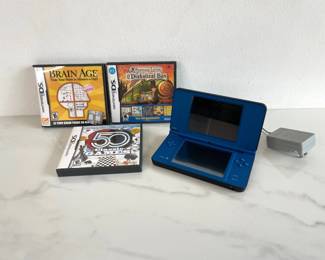 Lot 1108  Nintendo DS XL 2008 Games