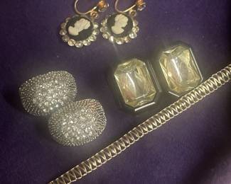 vintage clip -screw backs