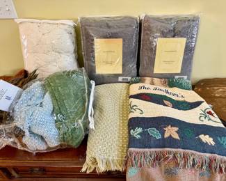 Blankets & Linen Lot