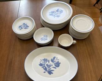 Pfaltzgraff Dinner Set