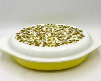 Pyrex Verde Divided Casserole Dish