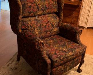 La-Z-Boy Classic Tapestry Wing Back Recliner 