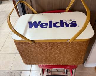 Vtg. Welch’s Picnic Basket
