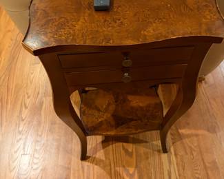  Vintage end table burled wood end table 
