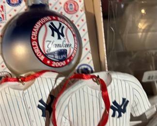 Yankee ornaments 