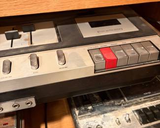 Realistic cassette player 