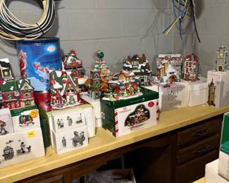 More Christmas village houses 