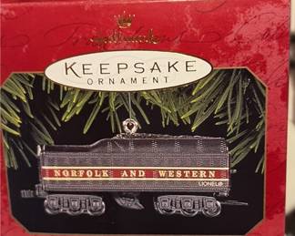 Lionel train ornament 