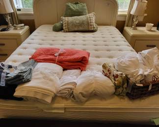 Drexel Heritage Queen Bed