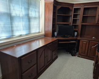Custom Furniture Wood Executive Desk (Included corner desk, shelving and filing cabinets.) 